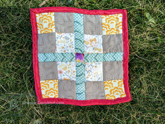 Sensory Square baby lovey: Charming Garden First Daffodils