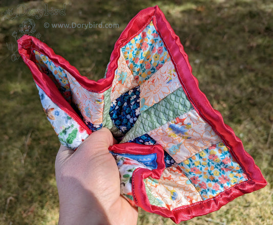 Sensory Square baby lovey: Charming Garden Happy Hedgerow